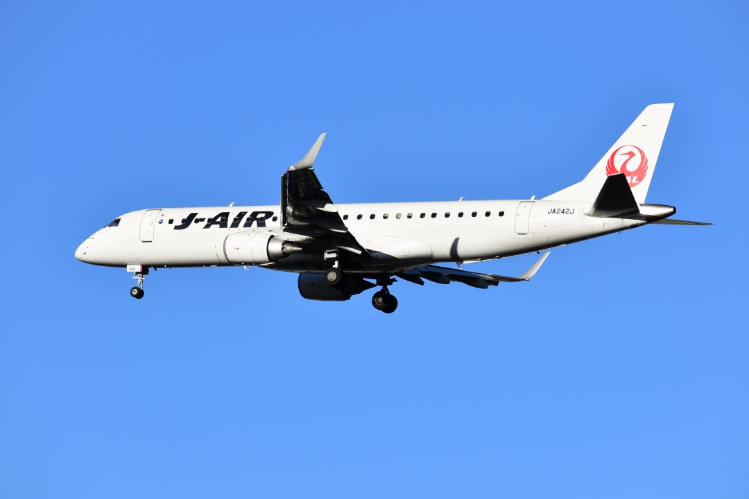 Japan Airlines renews Pool Program Agreement with Embraer to support E-Jet Operations