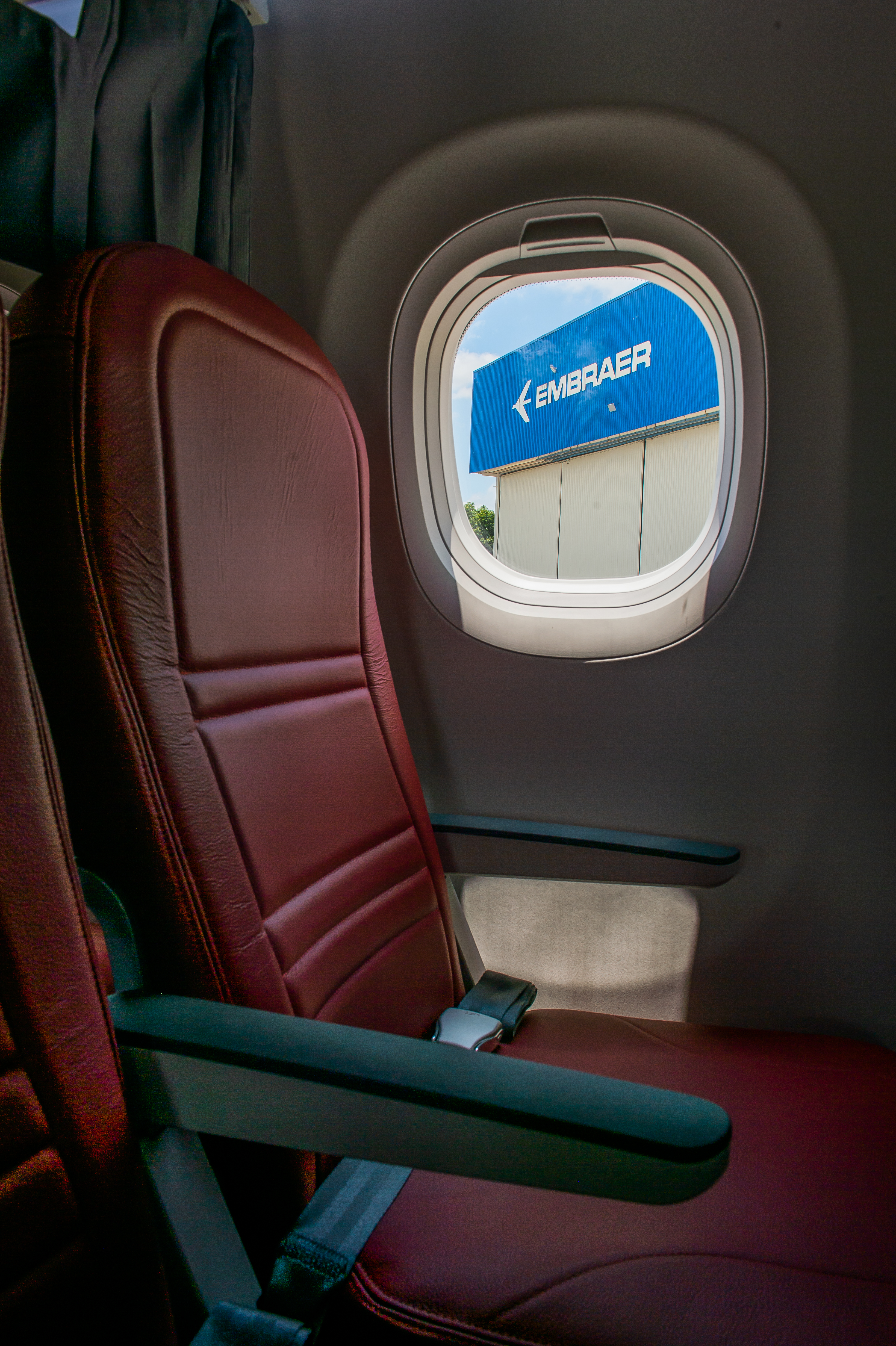BINTER_INTERIOR_E195-E2_CC4_0377.jpg