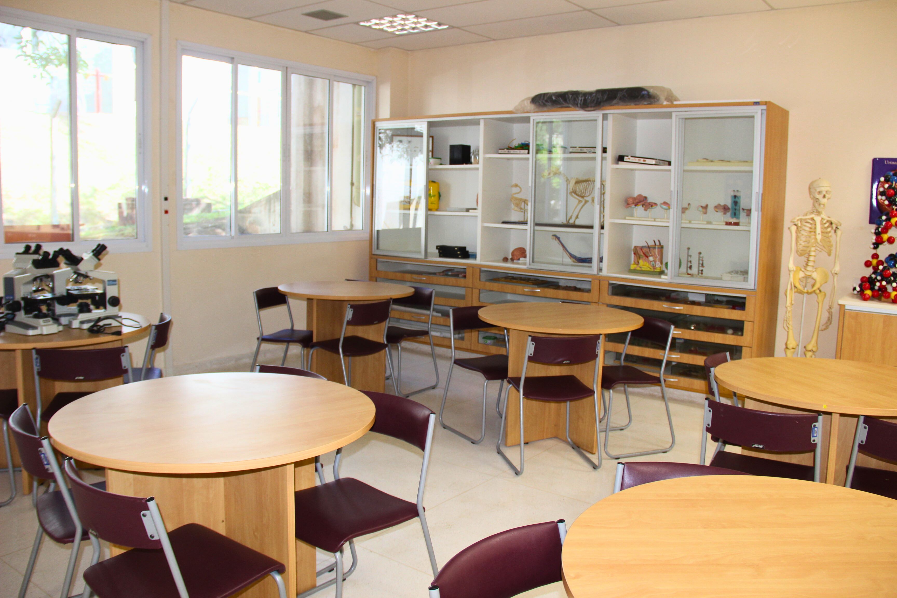 colegio-lab-.jpg